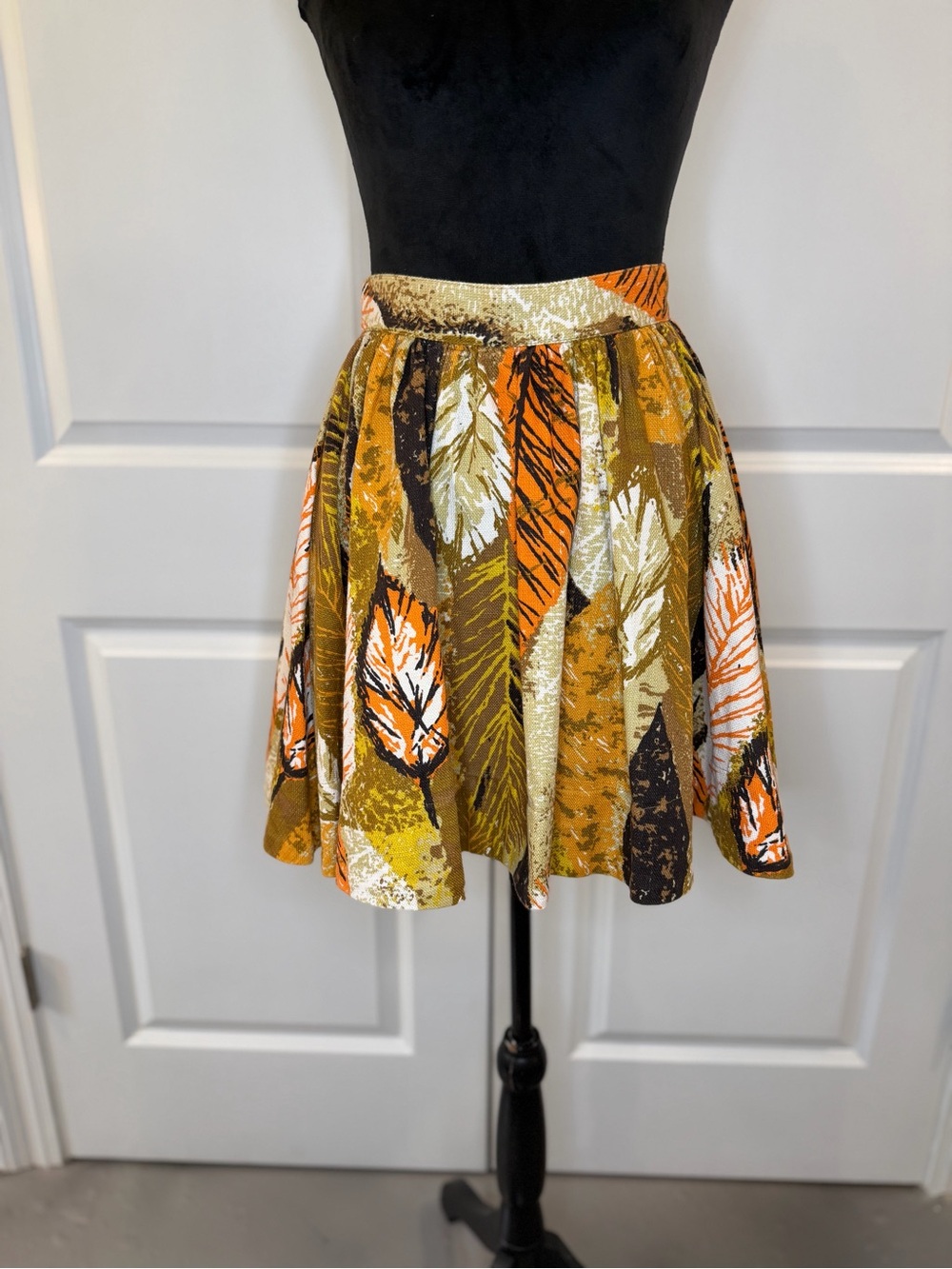 Tracy Feith for Target Mustard-Orange & Black Leaf-Print Fall  Skirt Size 1